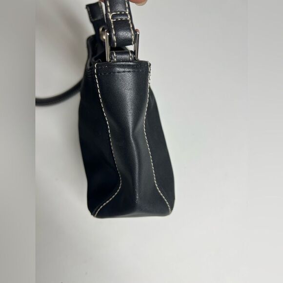 LIZ CLAIBORNE Small Black Shoulder Bag - Picture 5 of 12